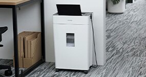 �V�����b�_�[