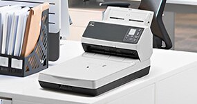 �X�L���i�[