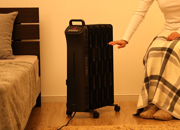 ウェーブ型オイルヒーター マイコン式 24h入切タイマー付 ブラック KIWHD-1210M-B【前払い不可】【代引き不可】【同梱不可】20