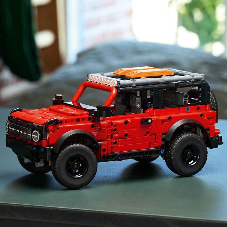TECHNIC Ford Bronco(R) SUV 42213 【プラザセレクト】