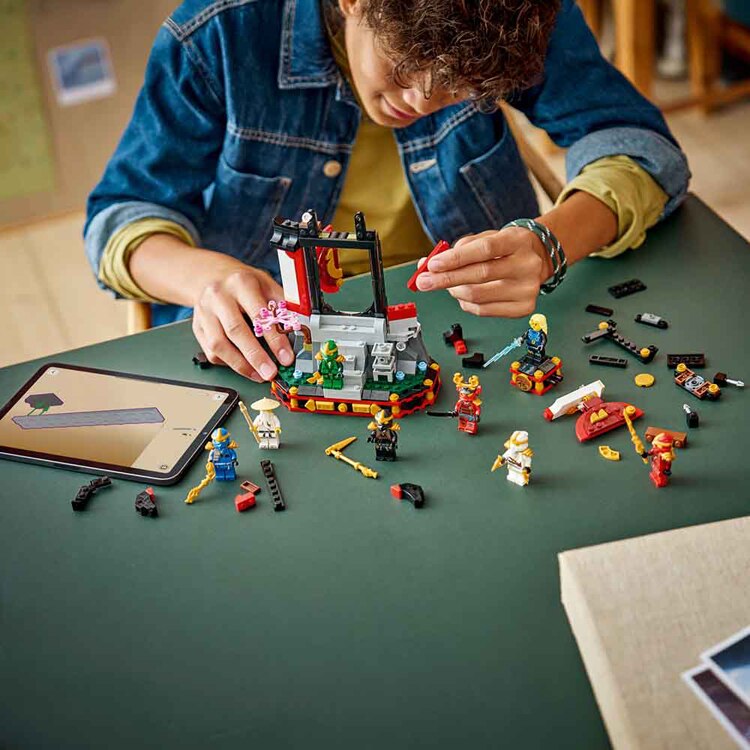 NINJAGO ニンジャ キャラクターディスプレイ<15周年記念モデル> 71866 【プラザセレクト】